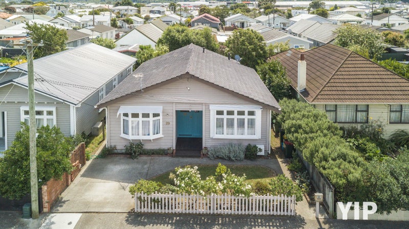29 Ava Street, Petone, Lower Hutt - Carousel 35