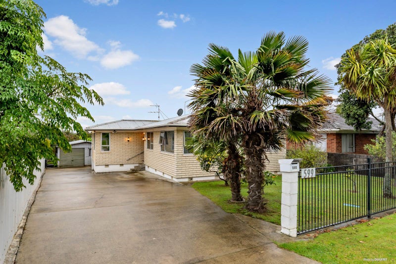 599 Massey Road, Mangere, Auckland - Carousel 1