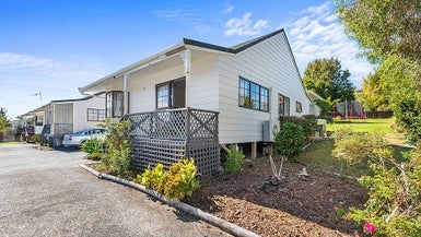 1/3 Vernon Shaw Place, Warkworth, Auckland - Carousel 1