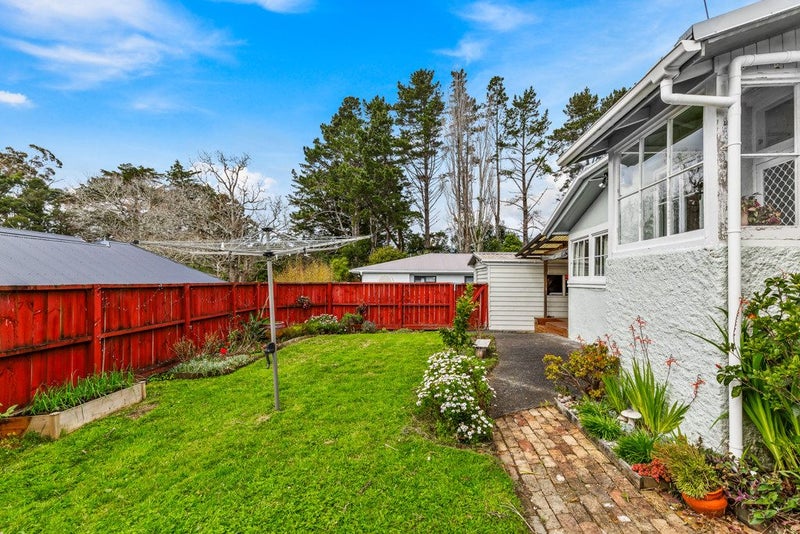 61A Woodside Road, Massey, Auckland - Carousel 1