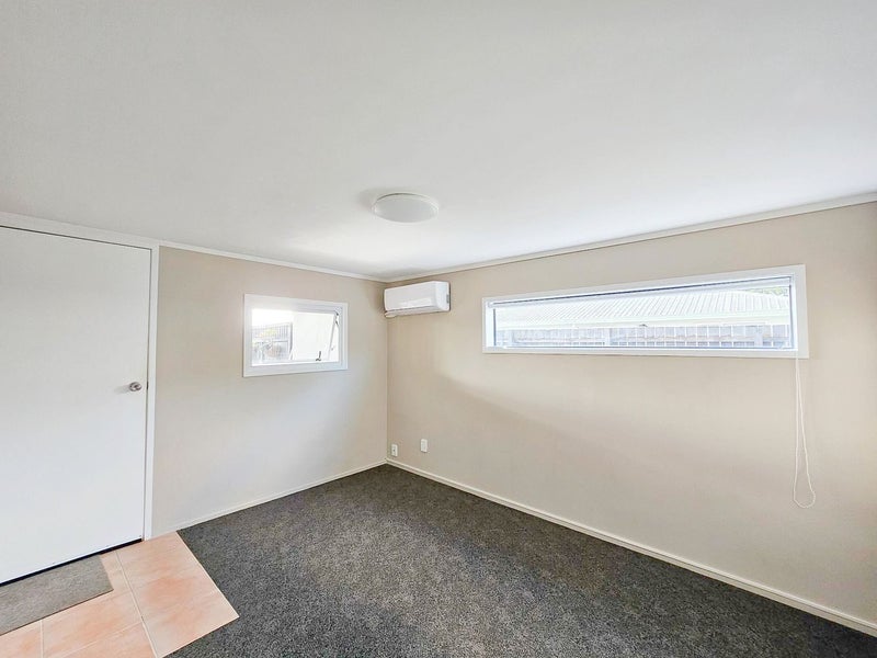 125 Birkdale Road, Birkdale, Auckland - Carousel 2
