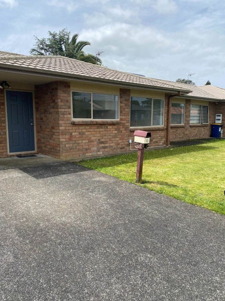 13 Carlas Way, Ranui, Auckland - Carousel 1