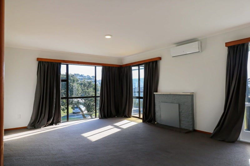 60 Stewart Drive, Newlands, Wellington - Carousel 2