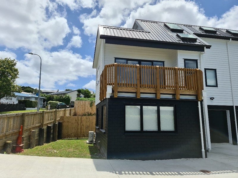 34 Weldene Avenue, Glenfield, Auckland - Carousel 2