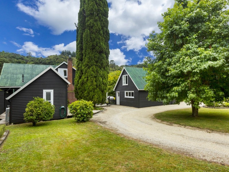 129 Plateau Road, Te Marua, Upper Hutt - Carousel 2