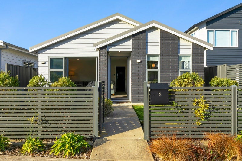 5 Taiko Place, Kenepuru, Porirua - Carousel 23