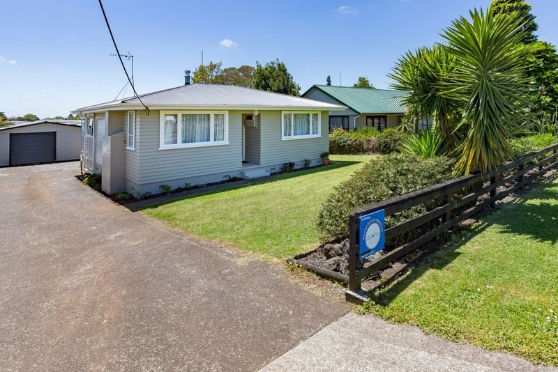 21 Kingseat Road, Patumahoe, Pukekohe - Carousel 1