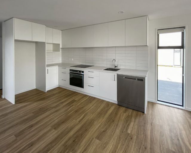 3/176 Hastings Street East, Waltham, Christchurch - Carousel 2