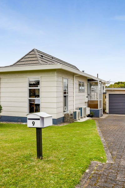 9 Virginia Place, Whalers Gate, New Plymouth - Carousel 26