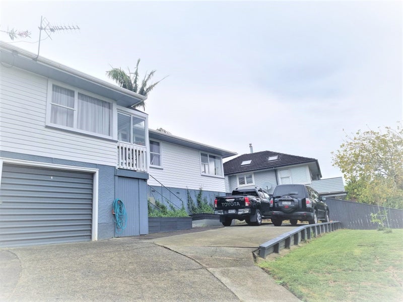 68 Selwyn Crescent, Forrest Hill, Auckland - Carousel 2