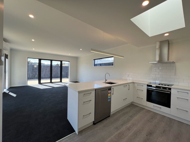 2A Rata Street, Wainuiomata, Lower Hutt - Carousel 2