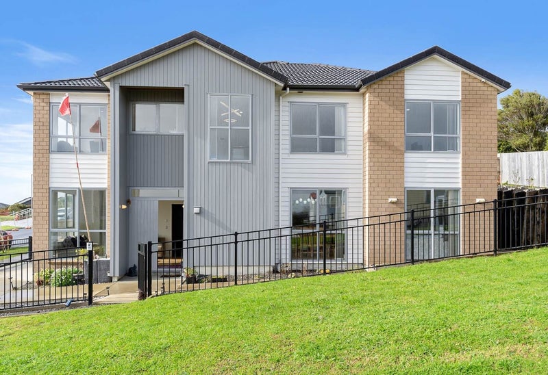 1 Elevation Street, Flat Bush, Auckland - Carousel 2