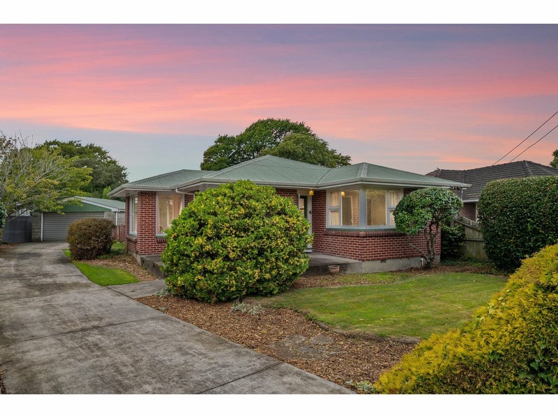 12 Blossomdale Place, Bishopdale, Christchurch - Carousel 2