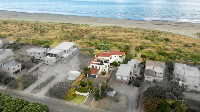 73 Manly Street, Paraparaumu Beach, Paraparaumu - Carousel 2