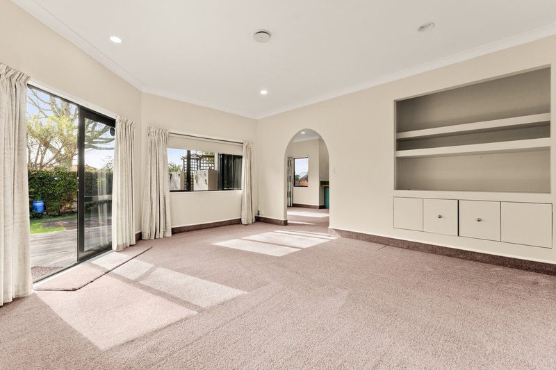 1 Stableford Drive, Pyes Pa, Tauranga - Carousel 2