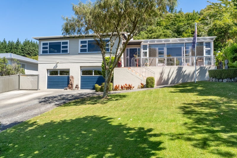 39 Sunrise Boulevard, Tawa, Wellington - Carousel 2
