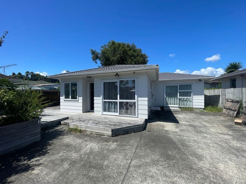 390A Bucklands Beach Road, Bucklands Beach, Auckland - Carousel 1