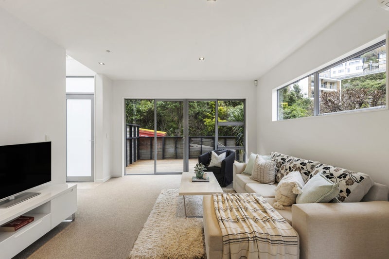 39 Tiketike Way, Brooklyn, Wellington - Carousel 2