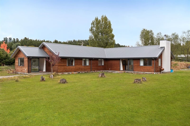 13 Loach Road, Wanaka - Carousel 1