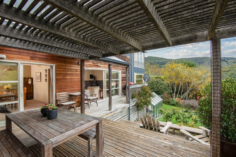 35 Garden Place, Glenleith, Dunedin - Carousel 2