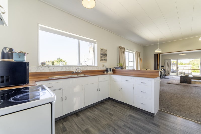 33 Till Street, South Hill, Oamaru - Carousel 2