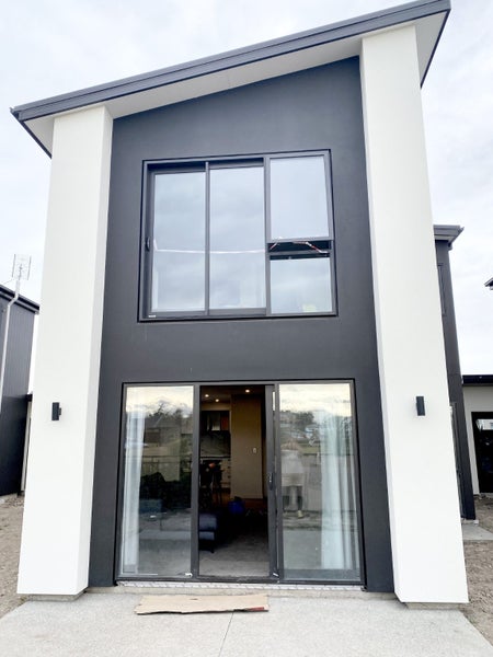 11 Grey Way Road, Russley, Christchurch - Carousel 2