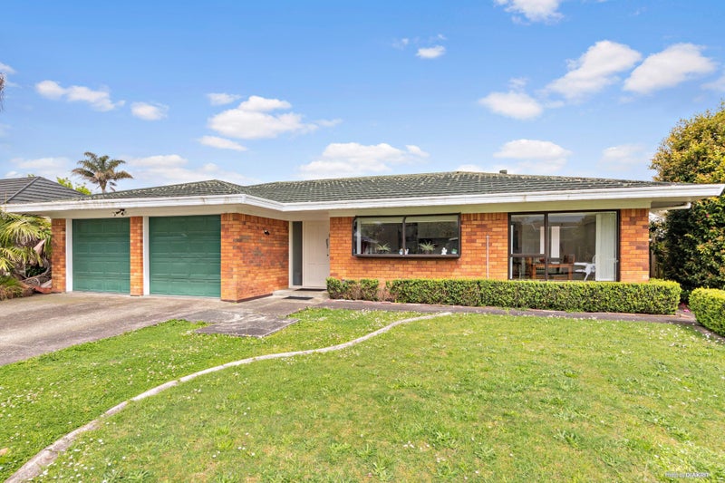 3 Zenith Place, Conifer Grove, Takanini - Carousel 2