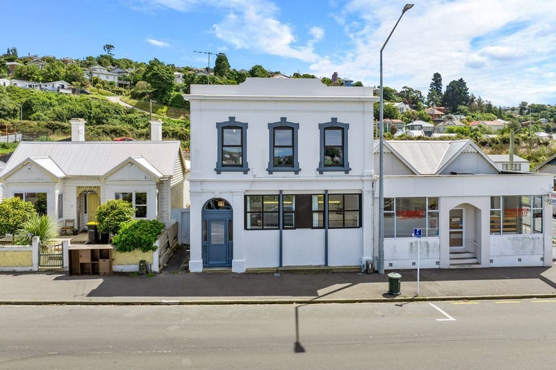 156 South Road, Caversham, Dunedin - Carousel 1