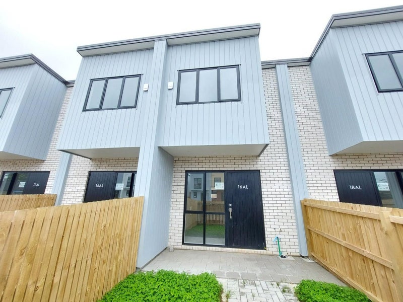 16 Aumarire Lane, Favona, Manukau City, Auckland - Carousel 1