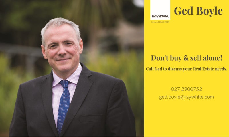 1 Hadfield Terrace, Kelburn, Wellington - Carousel 18