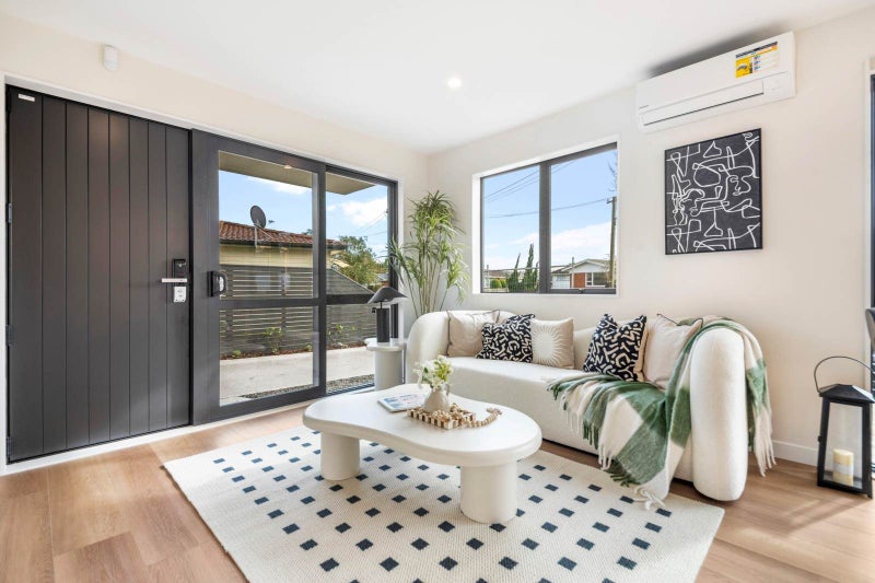 38C Dale Crescent, Pakuranga, Auckland - Carousel 2