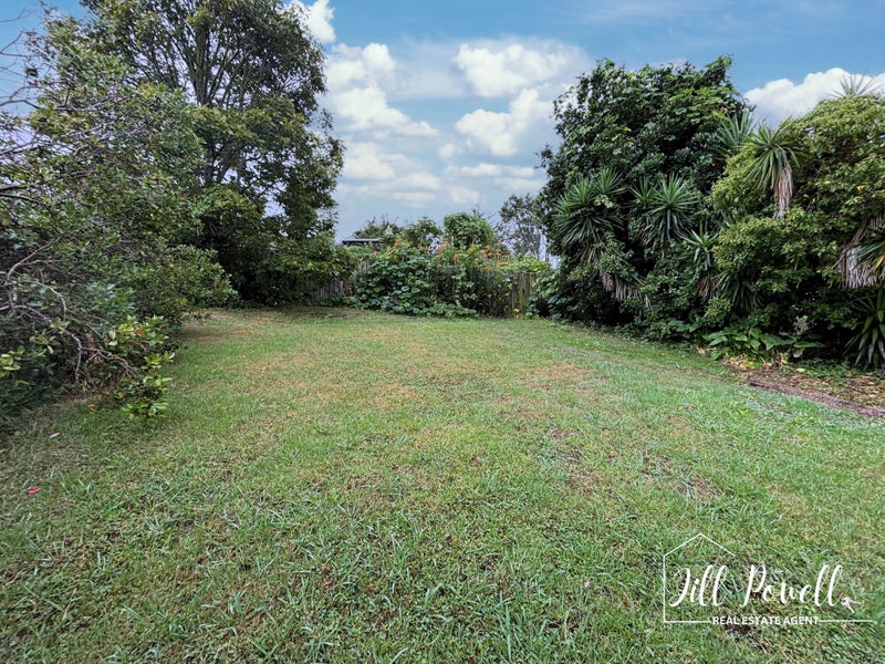 8 Bickerstaffe Road, Maungaturoto - Carousel 13