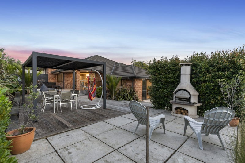28 The Close, Greenhithe, Auckland - Carousel 1