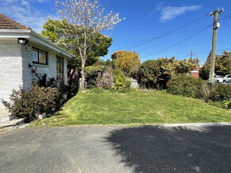 132 Avonhead Road, Avonhead, Christchurch - Carousel 15