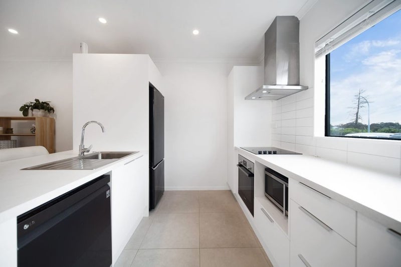 15B Ventura Street, Māngere, Auckland - Carousel 2