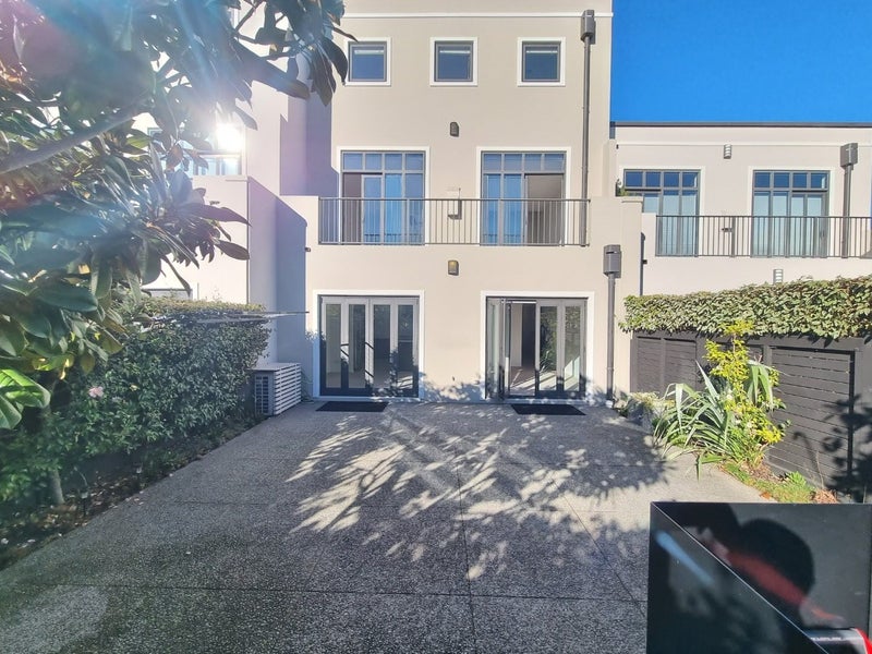 24 Country Club Terrace, Northwood, Christchurch - Carousel 14