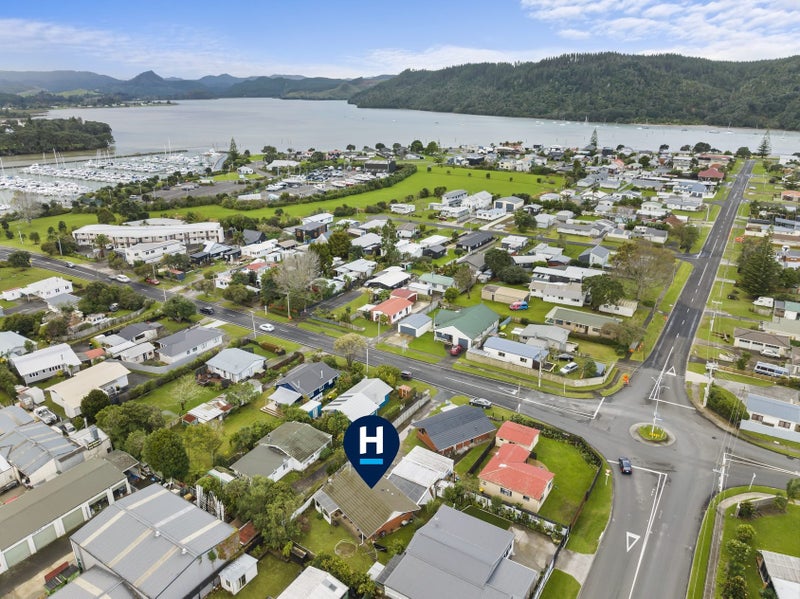 303B Hetherington Road, Whangamata - Carousel 2