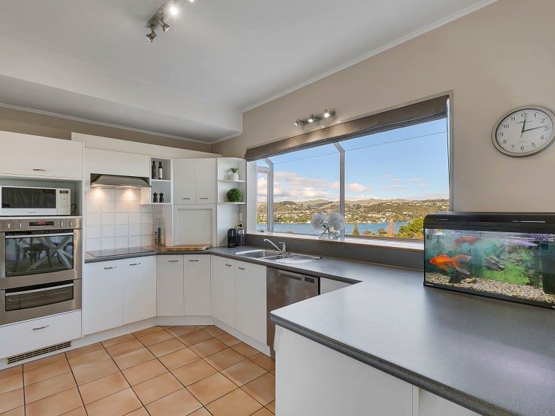 40 Truro Road, Camborne, Porirua - Carousel 2