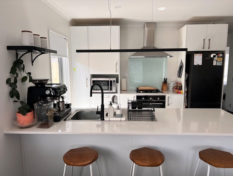 21 Kutukutu Street, Takanini, Auckland - Carousel 2