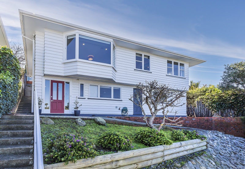4 Seatoun Heights Road, Seatoun, Wellington - Carousel 1