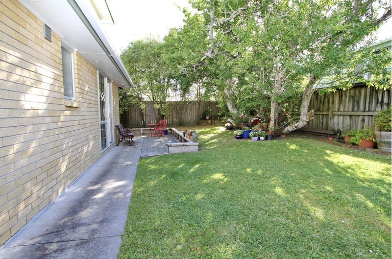 1A Gardner Avenue, New Lynn, Auckland - Carousel 17