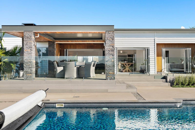 66 Glenvale Way, Glenbrook, Pukekohe - Carousel 1