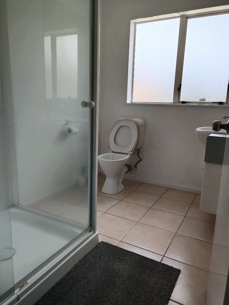 2/108 Bob Charles Drive, Golflands, Auckland - Carousel 9