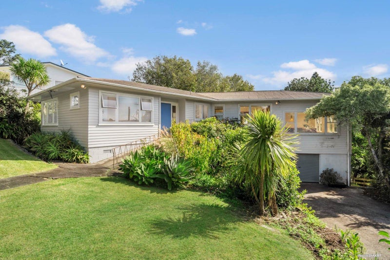 80 Castor Bay Road, Castor Bay, Auckland - Carousel 1