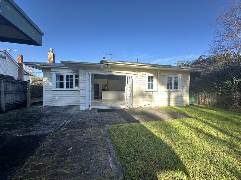 14 Clarke Road, Onehunga, Auckland - Carousel 1