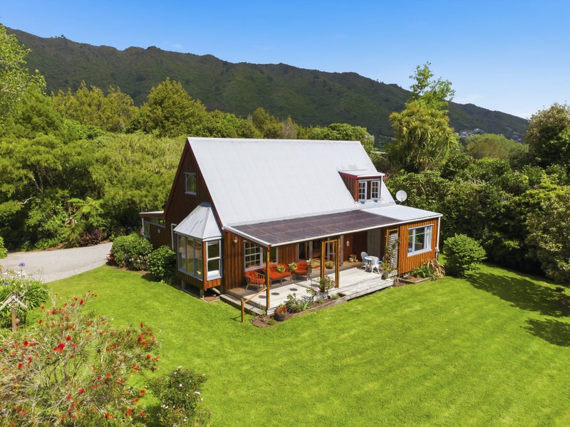 193 State Highway 1, Waikanae - Carousel 49