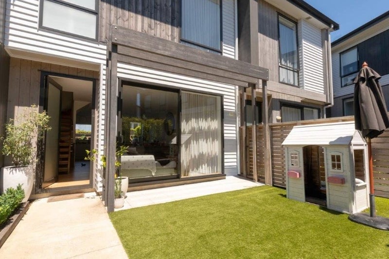 16/37 Saint Vincent Avenue, Remuera, Auckland - Carousel 1