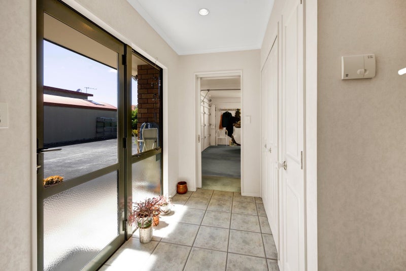 3 Saddle Row, Welbourn, New Plymouth - Carousel 50