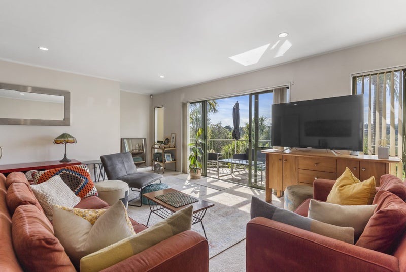 14/2 Onehunga Harbour Road, Onehunga, Auckland - Carousel 1