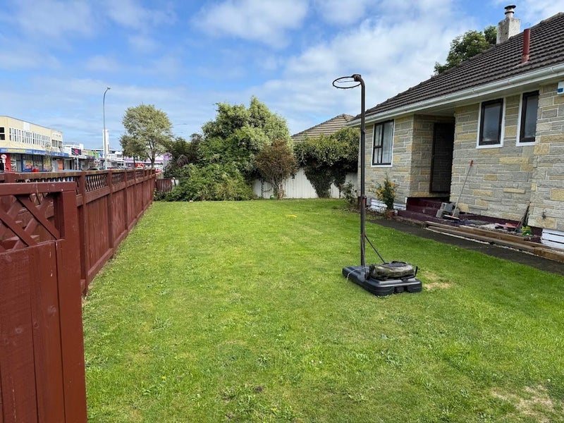 1 Sladden Street, Naenae, Lower Hutt - Carousel 2